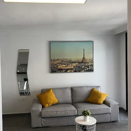Caleton Hercules Apartment *